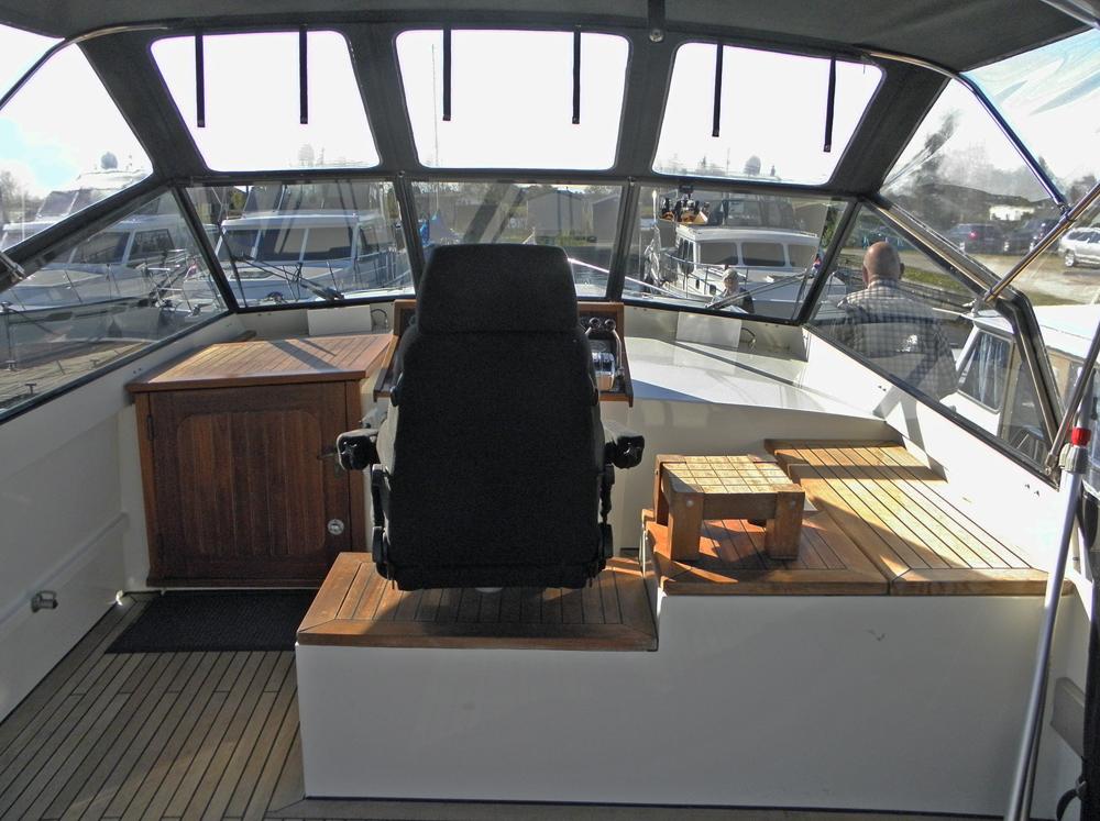 picture Deck equipment